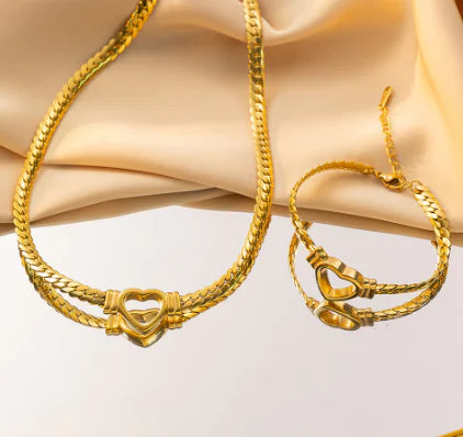 Gold-Plated Jewelry Set with Heart Shaped Cuban Chain
